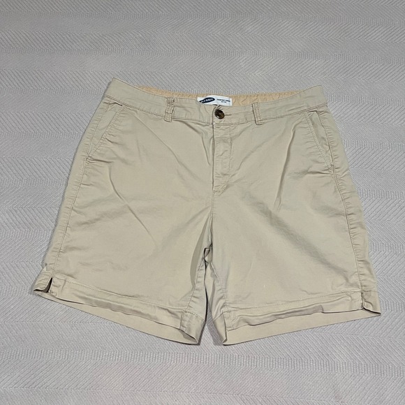 Old Navy Pants - Old Navy Khaki Everyday Chino Flat Front Cotton High Rise Shorts Women's 12